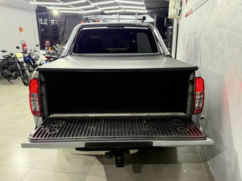 FRONTIER 2.5 LE 4X4 CD TURBO ELETRONIC DIESEL 4P AUTOMÁTICO - 2009 - SAPIRANGA