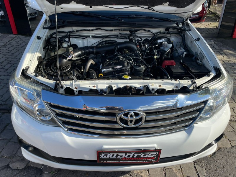 HILUX SW4 2.7 SR 4X2 16V FLEX 4P AUTOMÁTICO - 2015 - CAXIAS DO SUL