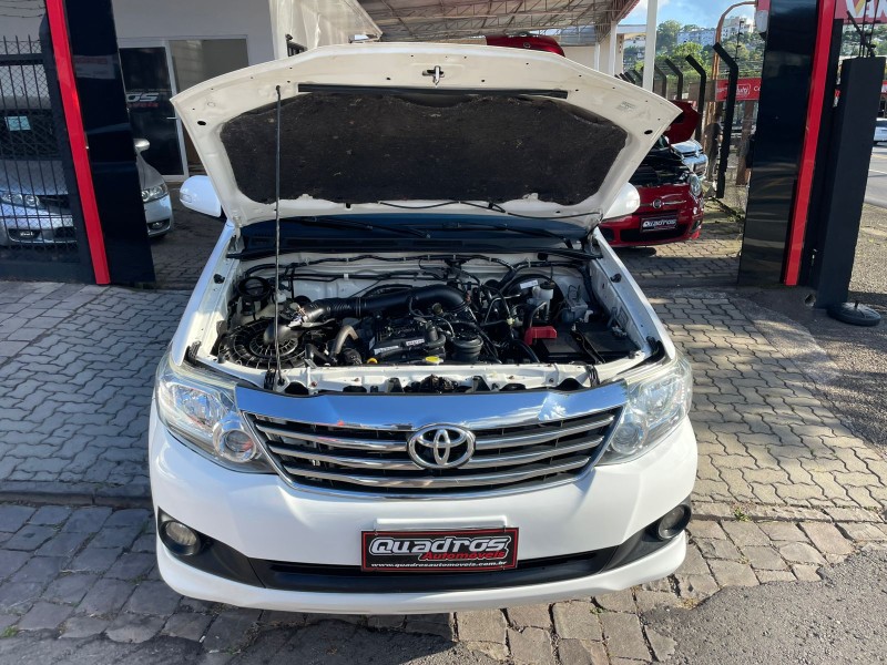 HILUX SW4 2.7 SR 4X2 16V FLEX 4P AUTOMÁTICO - 2015 - CAXIAS DO SUL