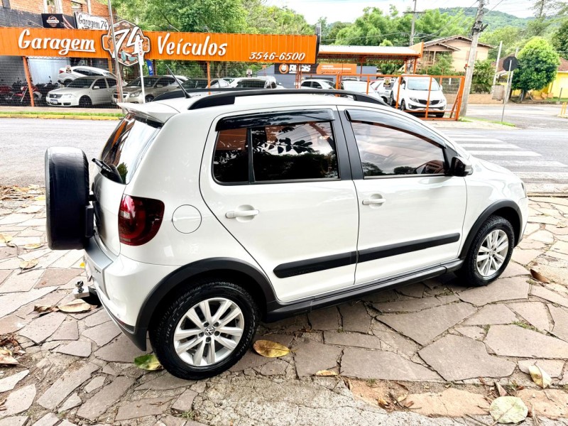 CROSSFOX 1.6 MSI FLEX 16V 4P MANUAL - 2014 - TRêS COROAS