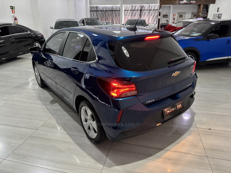 ONIX 1.0 PREMIER 12V TURBO FLEX 4P AUTOMÁTICO - 2022 - CAXIAS DO SUL