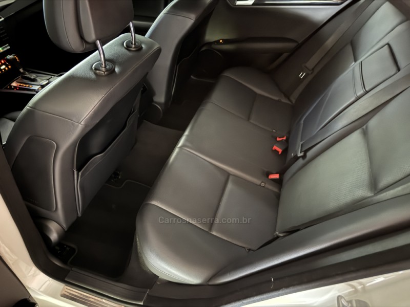 C 180 1.8 CGI CLASSIC 16V TURBO GASOLINA 4P AUTOMÁTICO - 2012 - CAXIAS DO SUL