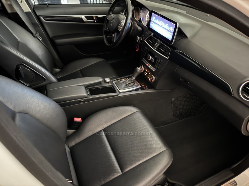 C 180 1.8 CGI CLASSIC 16V TURBO GASOLINA 4P AUTOMÁTICO - 2012 - CAXIAS DO SUL