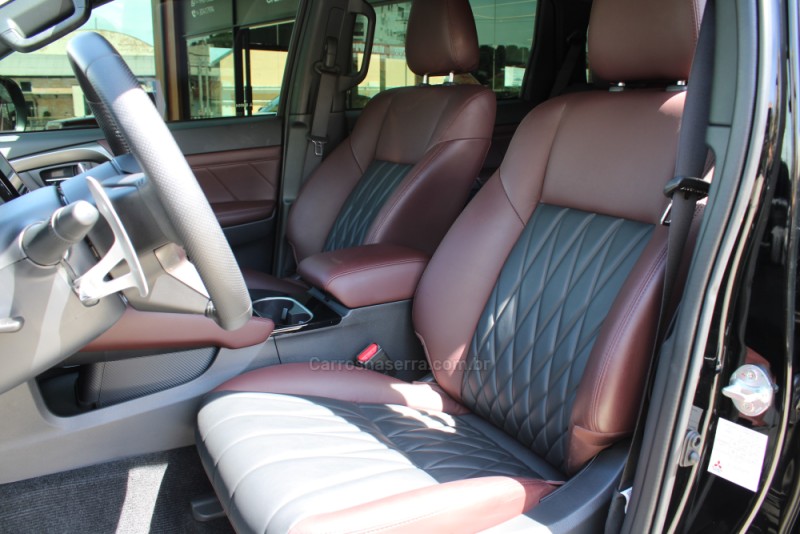 PAJERO SPORT 2.4 LEGEND 4X4 TURBO DIESEL 4P AUTOMÁTICO - 2025 - CAXIAS DO SUL