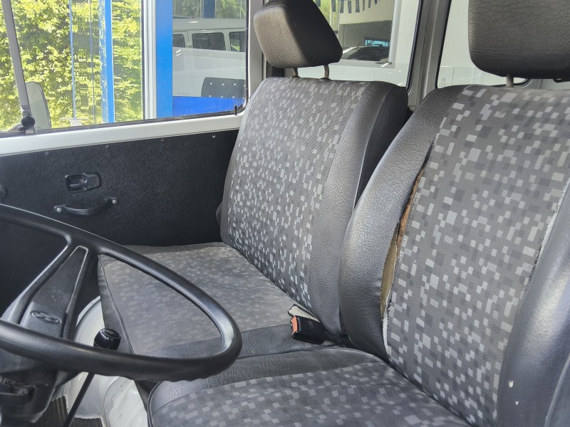 KOMBI 1.6 MI STD 8V GASOLINA 3P MANUAL - 1996 - SãO SEBASTIãO DO CAí