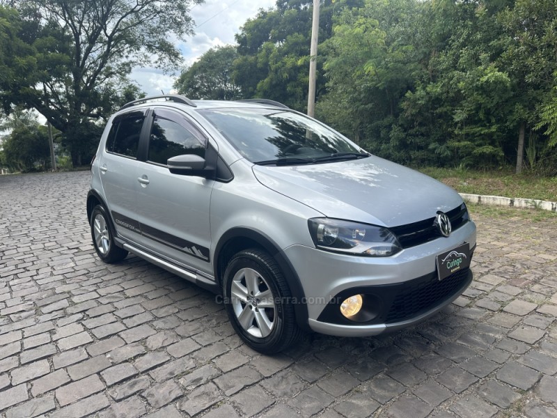 CROSSFOX 1.6 MI FLEX 8V 4P MANUAL - 2012 - NOVA PRATA