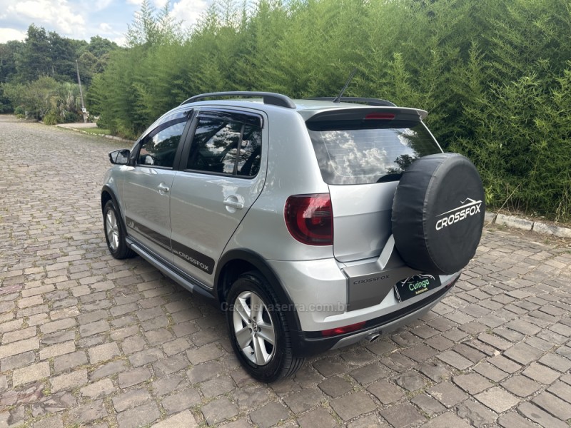 CROSSFOX 1.6 MI FLEX 8V 4P MANUAL - 2012 - NOVA PRATA