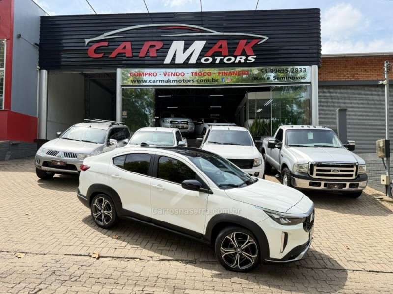 fastback 1.0 impetus 200 turbo flex 4p automatico 2023 dois irmaos