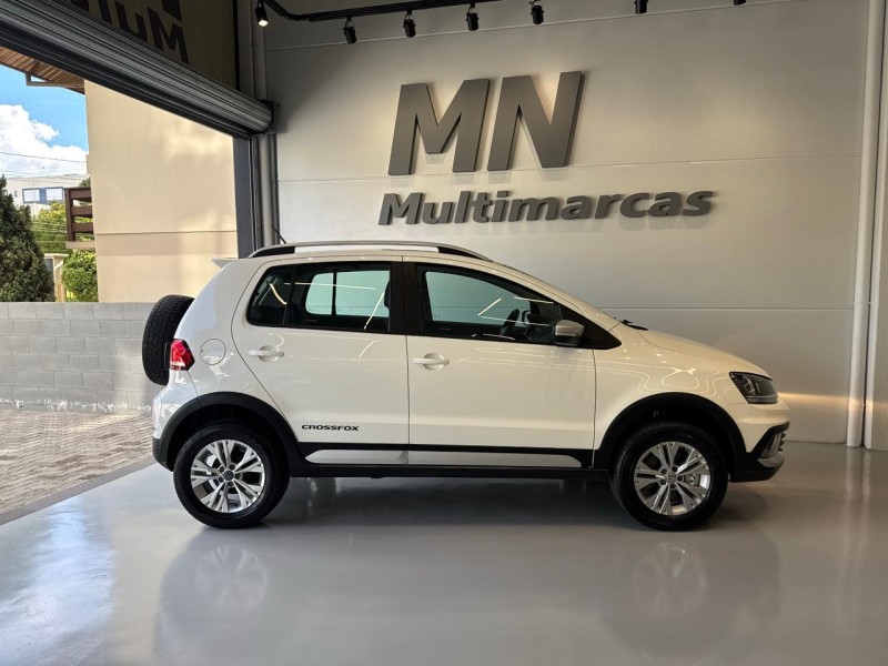 CROSSFOX 1.6 MSI FLEX 16V 4P MANUAL - 2017 - BENTO GONçALVES