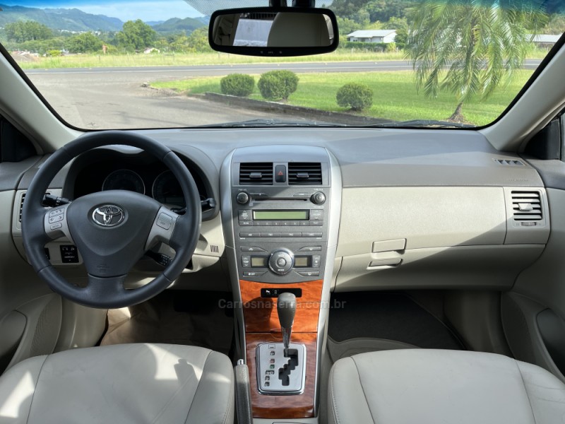 COROLLA 1.8 SE-G 16V FLEX 4P AUTOMÁTICO - 2009 - BOM PRINCíPIO