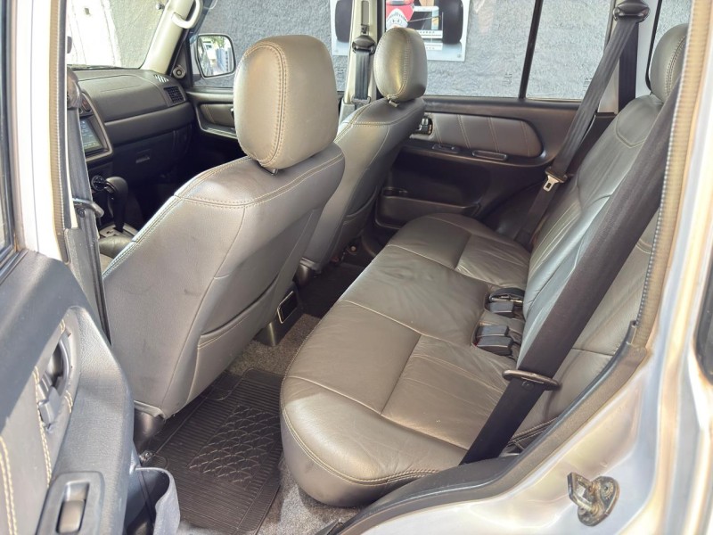 PAJERO TR4 2.0 4X4 16V 140CV FLEX 4P AUTOMÁTICO - 2010 - FARROUPILHA