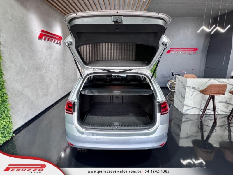 GOLF 1.4 TSI VARIANT HIGHLINE 16V TOTAL FLEX 4P TIPTRONIC - 2016 - NOVA PRATA