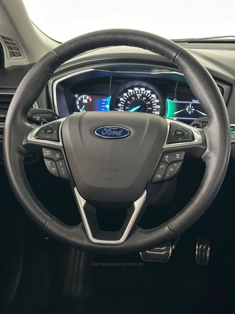 FUSION 2.0 TITANIUM AWD 16V GASOLINA 4P AUTOMÁTICO - 2016 - NOVO HAMBURGO