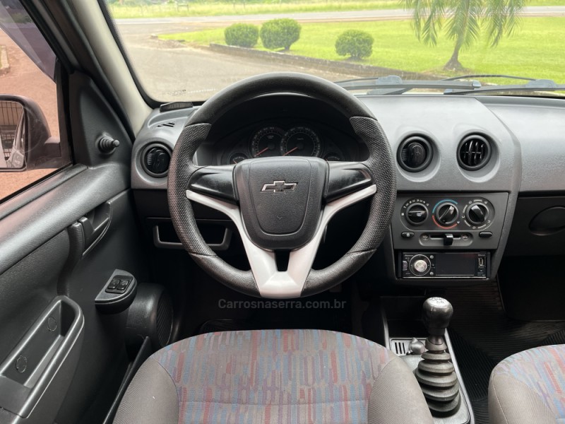 CELTA 1.0 MPFI VHC SPIRIT 8V GASOLINA 2P MANUAL - 2011 - BOM PRINCíPIO