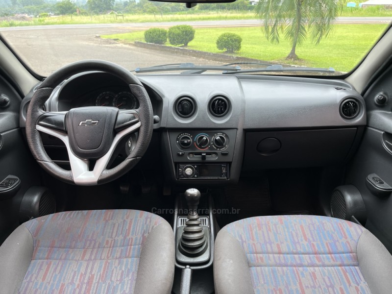 CELTA 1.0 MPFI VHC SPIRIT 8V GASOLINA 2P MANUAL - 2011 - BOM PRINCíPIO