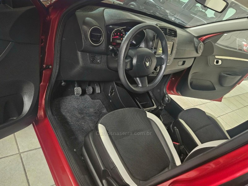 KWID 1.0 12V SCE FLEX INTENSE MANUAL - 2022 - CANOAS