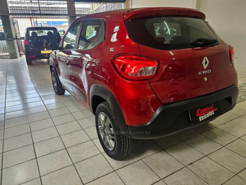 KWID 1.0 12V SCE FLEX INTENSE MANUAL - 2022 - CANOAS