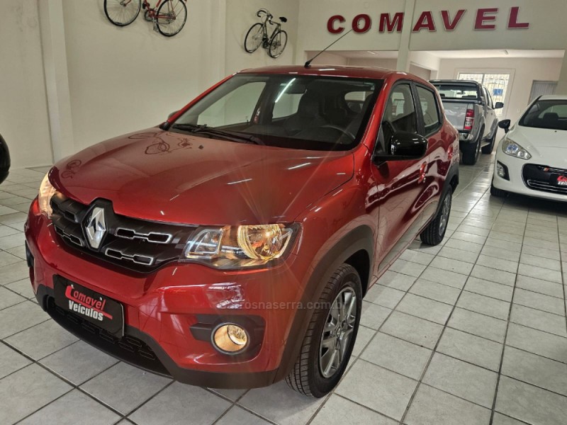 KWID 1.0 12V SCE FLEX INTENSE MANUAL - 2022 - CANOAS