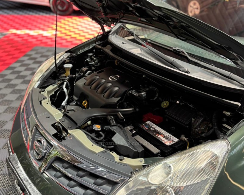 LIVINA 1.8 SL X-GEAR 16V FLEX 4P AUTOMÁTICO - 2012 - VACARIA