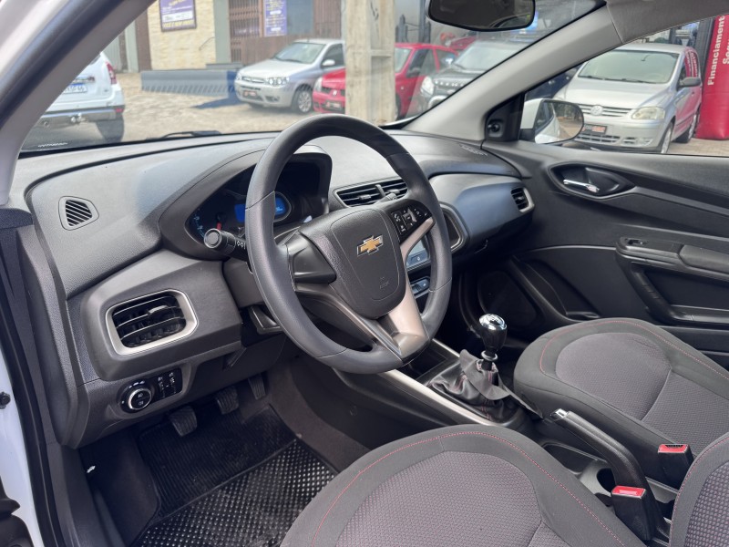 ONIX 1.4 MPFI LT 8V FLEX 4P MANUAL - 2016 - DOIS IRMãOS