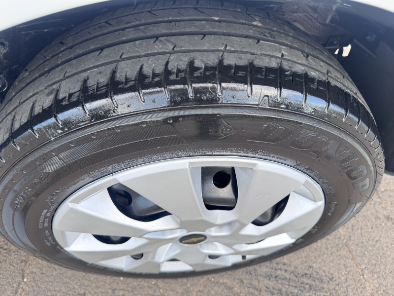 ONIX 1.4 MPFI LT 8V FLEX 4P MANUAL - 2016 - DOIS IRMãOS