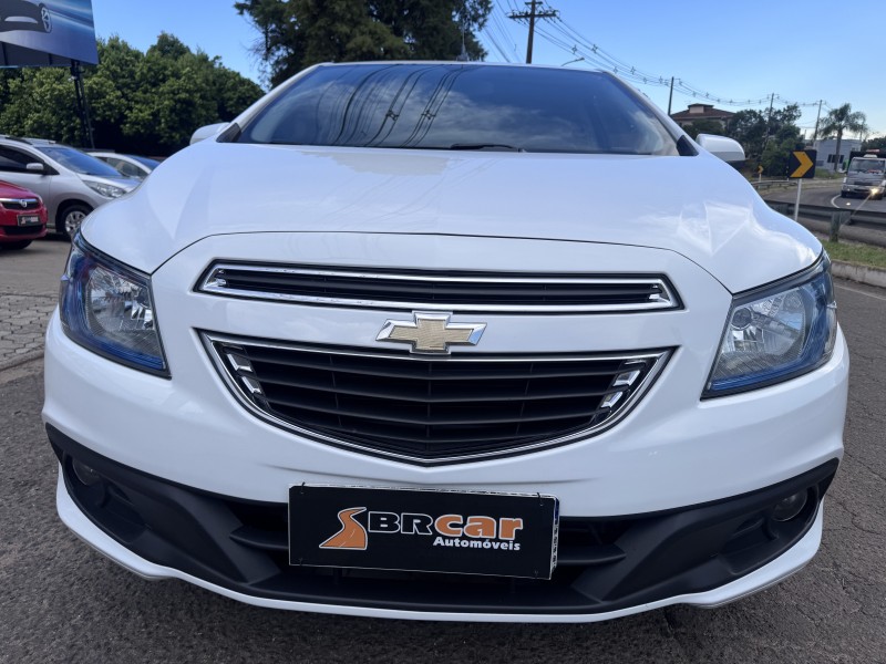 ONIX 1.4 MPFI LT 8V FLEX 4P MANUAL - 2016 - DOIS IRMãOS