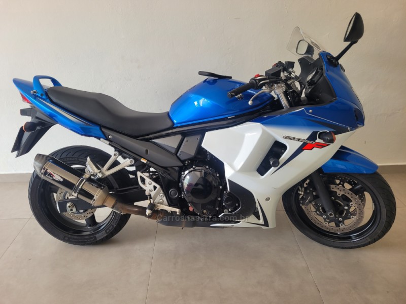 GSX 650 F - 2016 - FLORES DA CUNHA