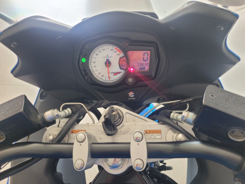 GSX 650 F - 2016 - FLORES DA CUNHA