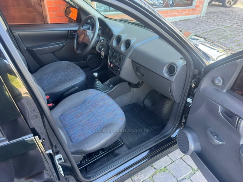 CELTA 1.0 MPFI SPIRIT 8V FLEX 4P MANUAL - 2010 - SãO MARCOS