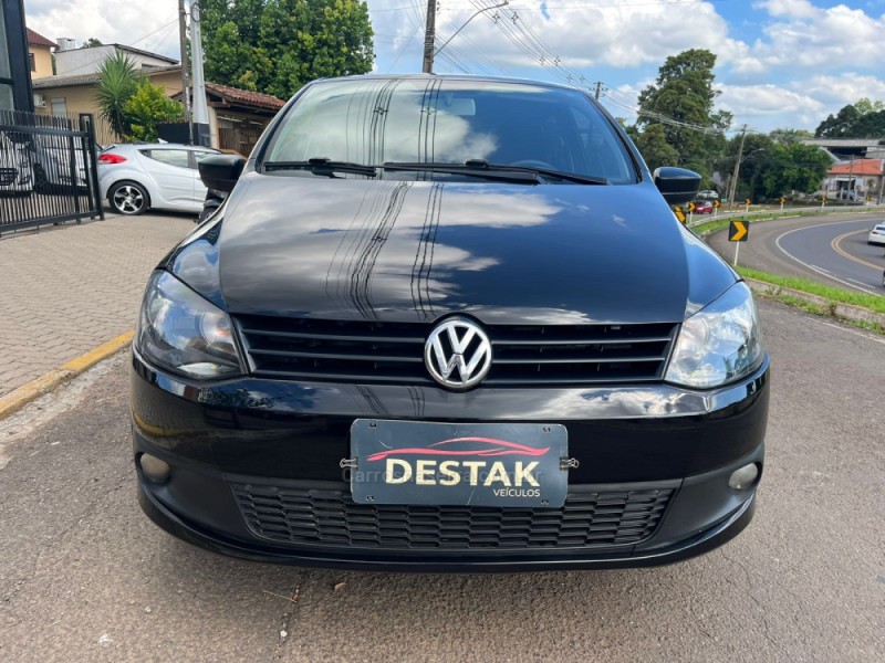 FOX 1.0 MI 8V FLEX 4P MANUAL - 2014 - DOIS IRMãOS