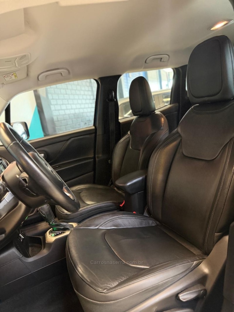 RENEGADE 1.8 16V FLEX LONGITUDE 4P AUTOMÁTICO - 2018 - NOVO HAMBURGO