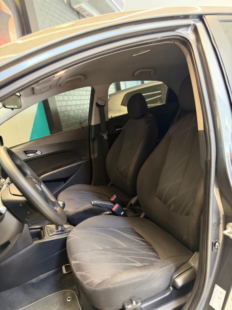 HB20 1.0 COMFORT PLUS 12V FLEX 4P MANUAL - 2015 - NOVO HAMBURGO