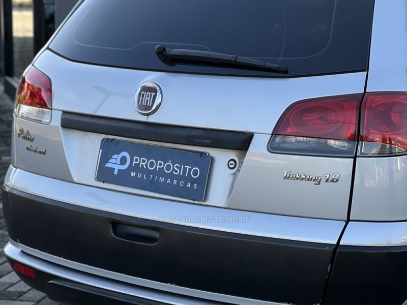 PALIO 1.8 MPI TREKKING WEEKEND 8V FLEX 4P MANUAL - 2010 - ESTâNCIA VELHA