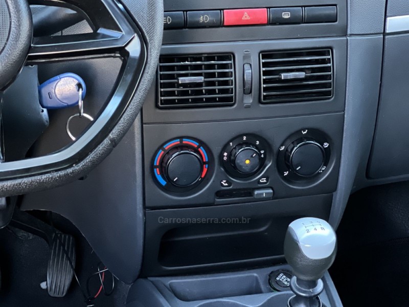 PALIO 1.8 MPI TREKKING WEEKEND 8V FLEX 4P MANUAL - 2010 - ESTâNCIA VELHA