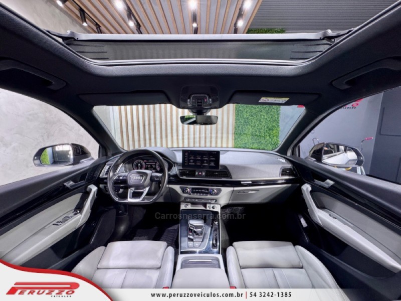 Q5 2.0 SPORTBACK S-LINE BLACK QUATTRO GASOLINA 4P AUTOMÁTICA - 2022 - NOVA PRATA