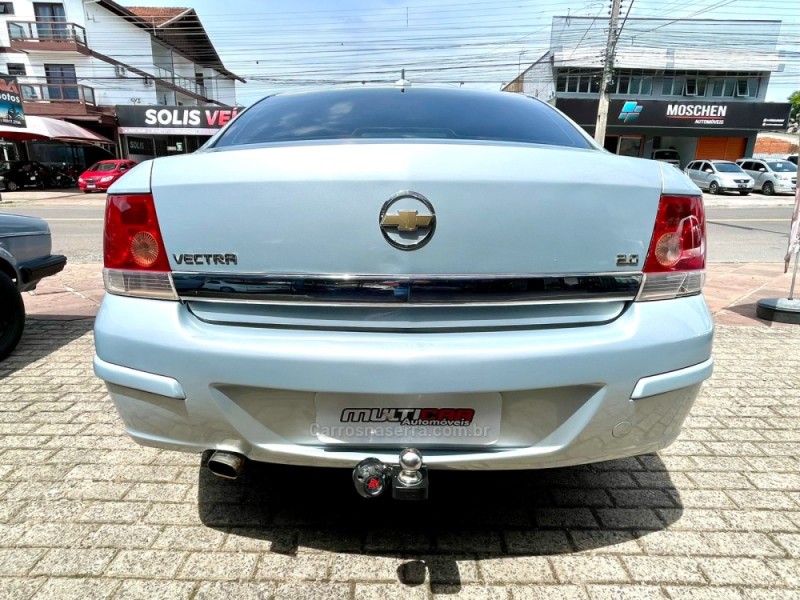 VECTRA 2.0 MPFI ELEGANCE 8V FLEX 4P MANUAL - 2007 - CAMPO BOM