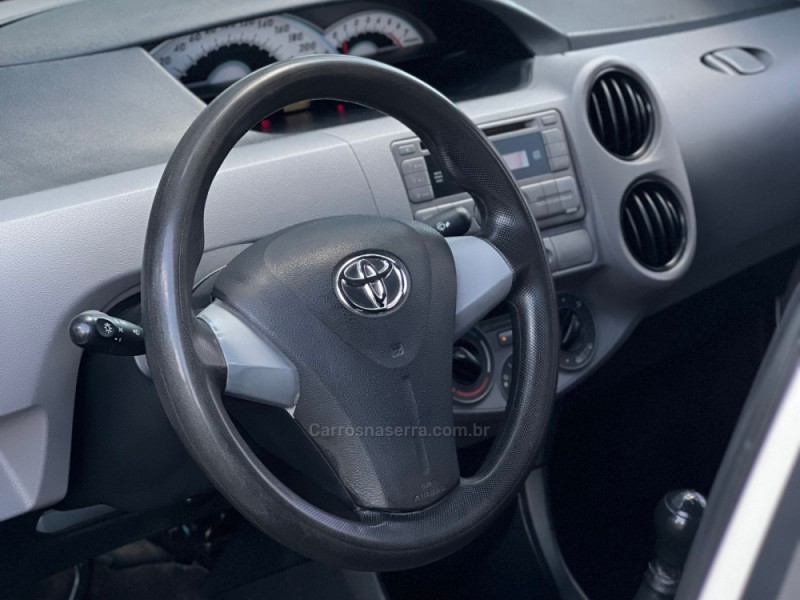 ETIOS 1.5 XS 16V FLEX 4P MANUAL - 2013 - ESTâNCIA VELHA