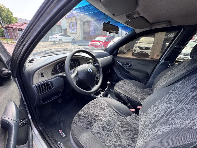 PALIO 1.6 MPI STILE WEEKEND 16V GASOLINA 4P MANUAL - 2003 - DOIS IRMãOS