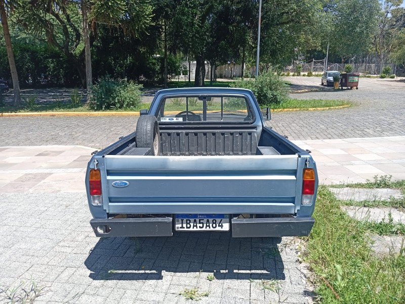 PAMPA 1.8 GL 8V CS GASOLINA 2P MANUAL - 1991 - FARROUPILHA