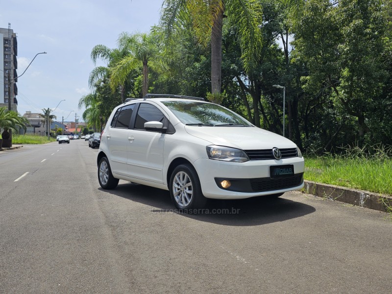 fox 1.6 mi 8v flex 4p automatizado 2014 campo bom