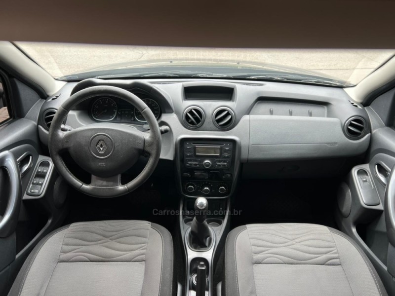 DUSTER 2.0 DYNAMIQUE 4X2 16V FLEX 4P MANUAL - 2013 - CAXIAS DO SUL