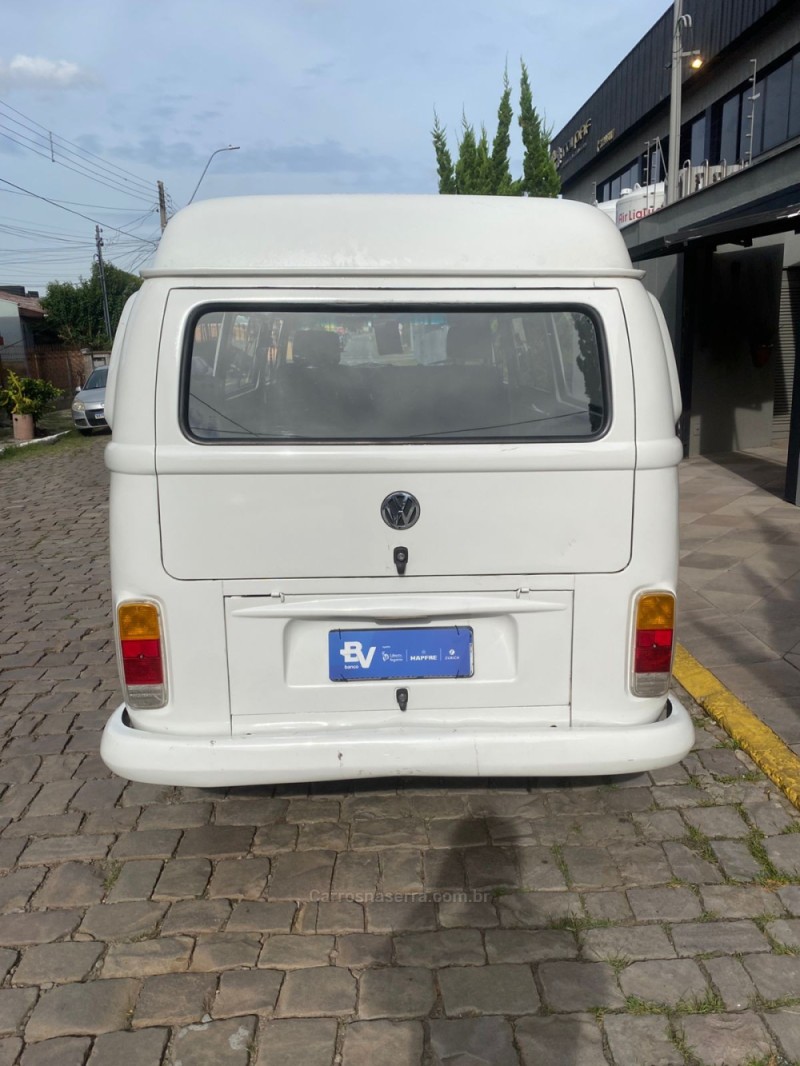 KOMBI 1.6 MI STD 8V GASOLINA 3P MANUAL - 2005 - CAXIAS DO SUL