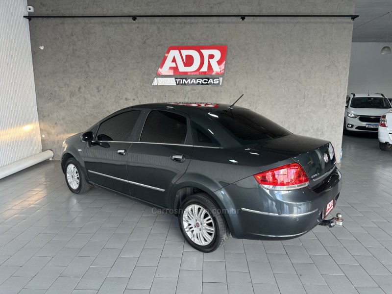 LINEA 1.8 ESSENCE 16V FLEX 4P MANUAL - 2012 - CAXIAS DO SUL