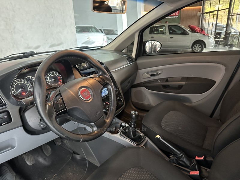 LINEA 1.8 ESSENCE 16V FLEX 4P MANUAL - 2012 - CAXIAS DO SUL