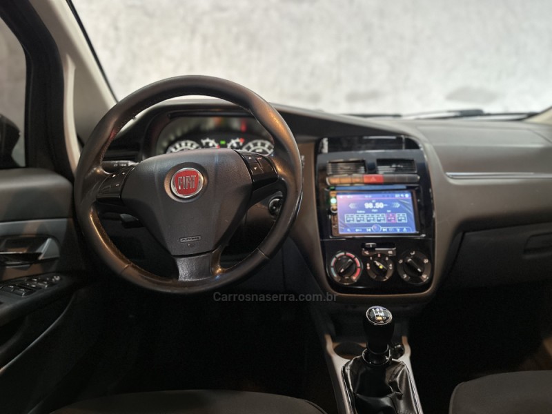 LINEA 1.8 ESSENCE 16V FLEX 4P MANUAL - 2012 - CAXIAS DO SUL