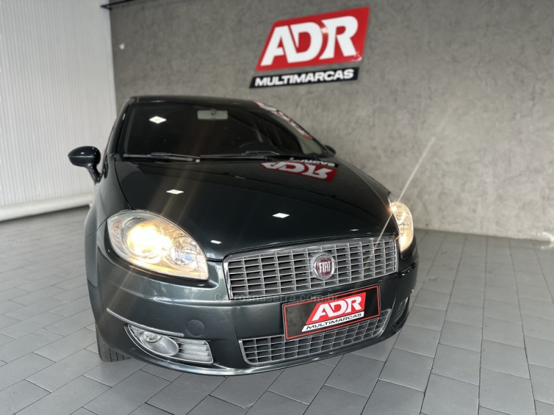 LINEA 1.8 ESSENCE 16V FLEX 4P MANUAL - 2012 - CAXIAS DO SUL