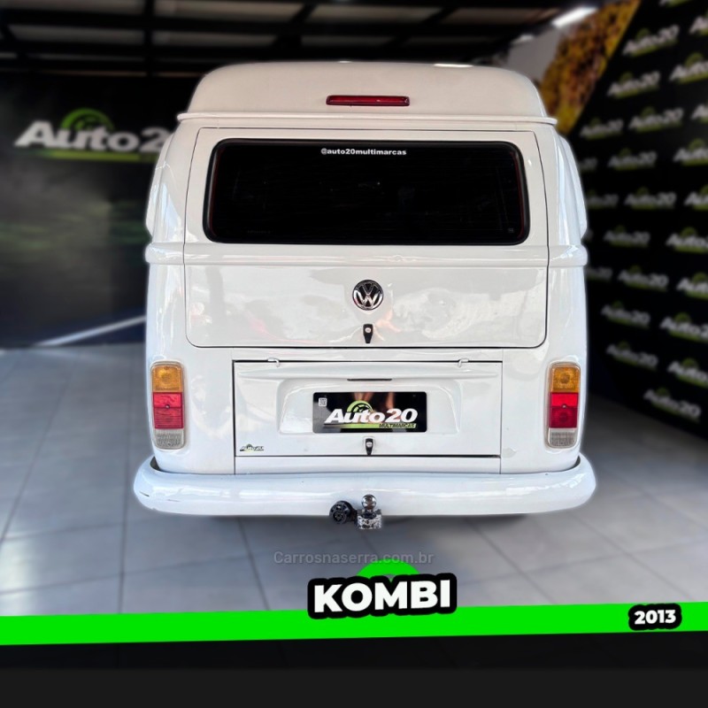 KOMBI 1.4 MI STD ESCOLAR 8V FLEX 3P MANUAL - 2013 - TAQUARA