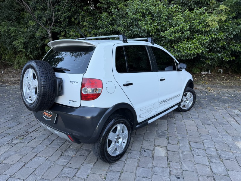 CROSSFOX 1.6 MI FLEX 8V 4P MANUAL - 2010 - CAXIAS DO SUL