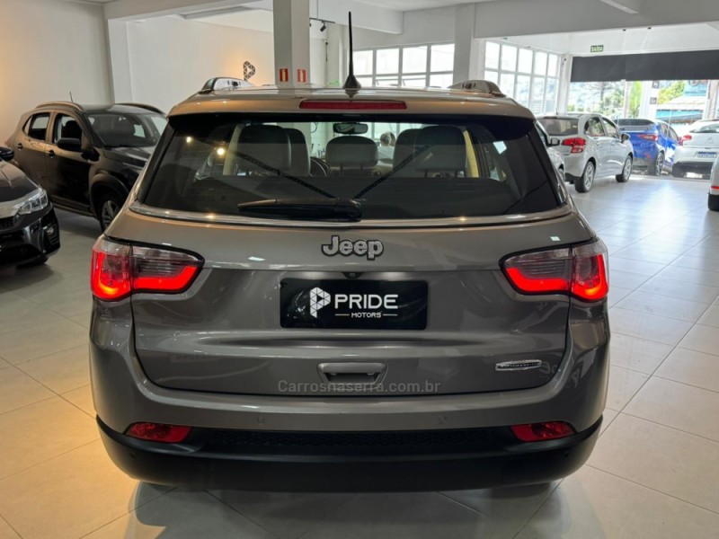 COMPASS 2.0 16V FLEX LONGITUDE AUTOMÁTICO - 2018 - CAXIAS DO SUL