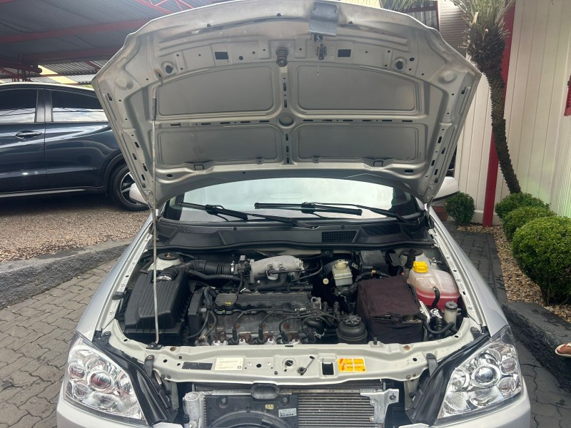 ASTRA 2.0 MPFI CD SEDAN 8V GASOLINA 4P MANUAL - 2004 - TRêS COROAS